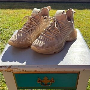 Steve Madden Beige Sneakers